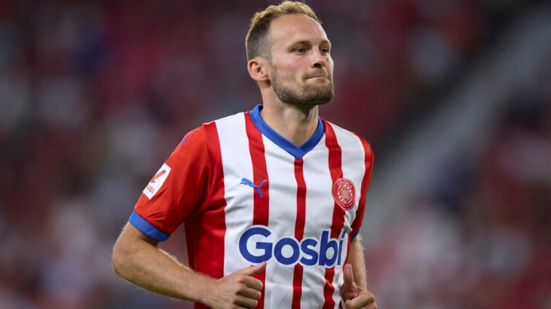 Daley Blind hiện đang chơi rất ấn tượng tại Tây Ban Nha Daley Blind hiện đang chơi rất ấn tượng tại Tây Ban Nha