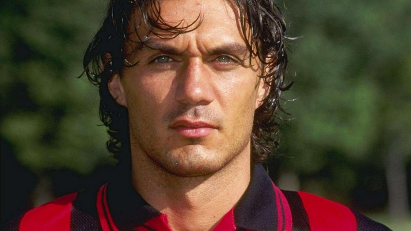 Paolo Maldini là một huyền thoại AC Milan bất tử của bóng đá
