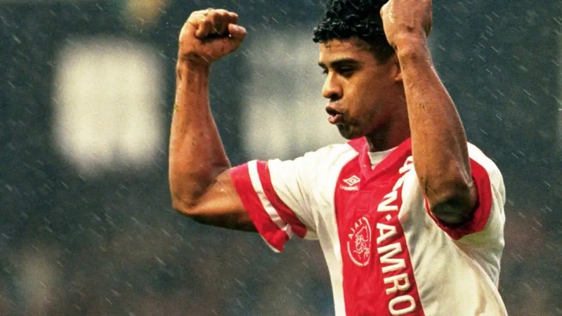 Frank Rijkaard cũng là cái tên vĩ đại của đội bóng giàu thành tích nhất Hà Lan