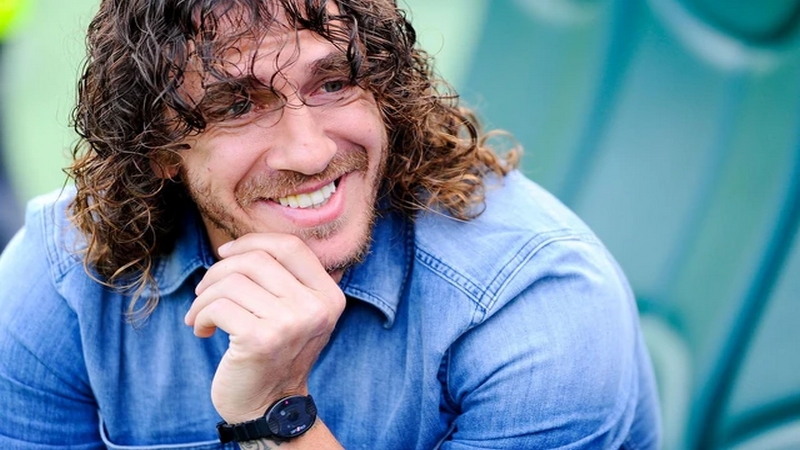 Carles Puyol đã giải nghệ rất lâu và không có hoạt động bóng đá