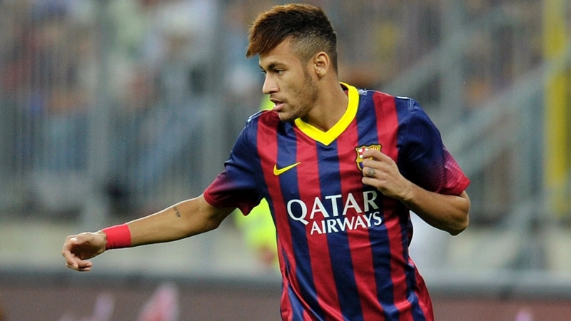 Kiểu tóc Neymar khi mới tới Barca luôn được đánh giá đẹp nhất